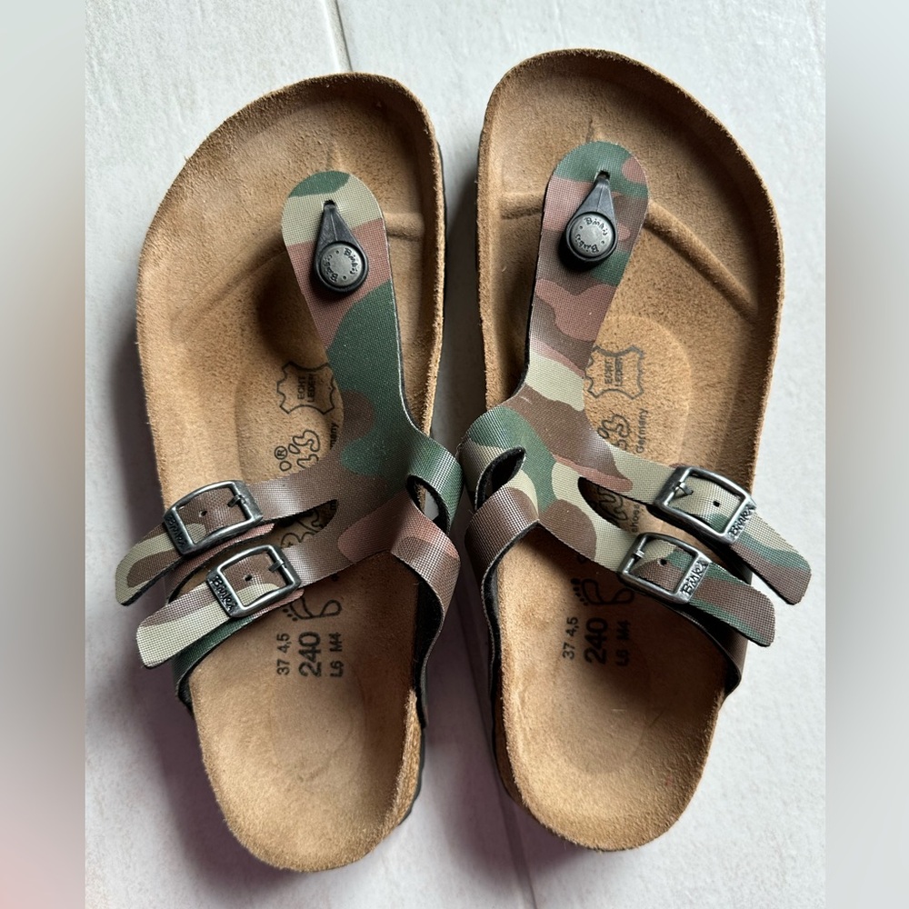 Camo Birko-flor Gizeh Birkenstock sandals